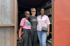 Bff-mining-visit-women2